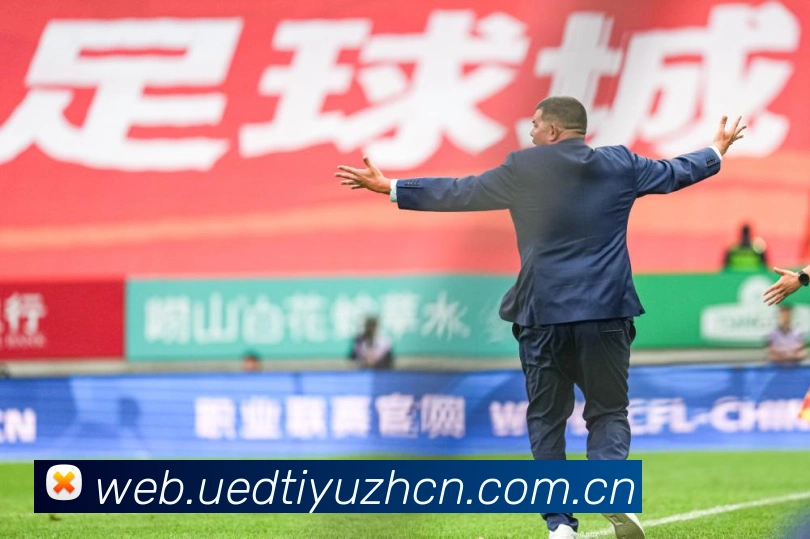 塞尔维亚男排对阵阿根廷男排世界联赛:排球战术走势分析:最新赛事动态与深度分析 塞尔维亚男排对阵阿根廷男排世界联赛:排球战术走势分析:最新赛事动态与深度分析